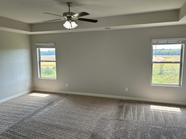 Building Photo - 26106 Valley Ridge Rd