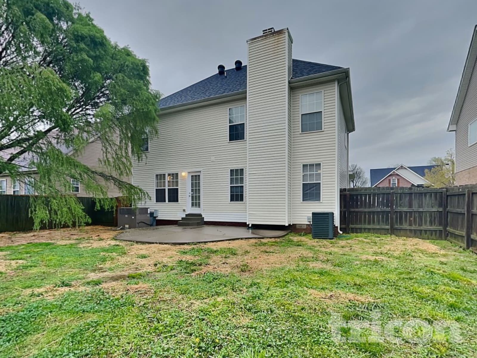 Building Photo - 3450 Southwood Dr
