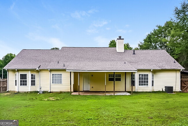Building Photo - 611 Longstreet Ln