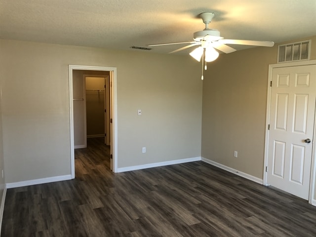 Building Photo - 3201 Ginny Lake Dr
