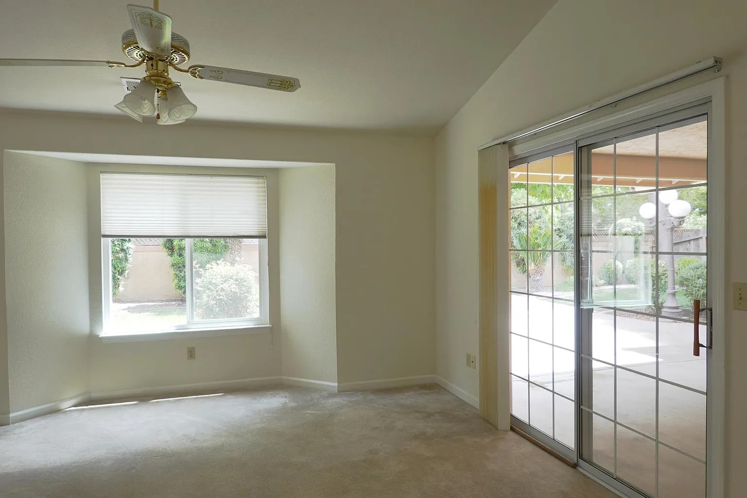 Building Photo - 1132 Acapulco Ct