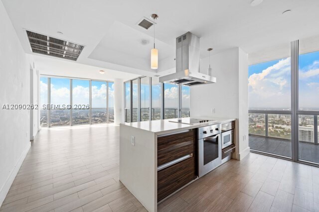 Building Photo - 1100 Biscayne Blvd