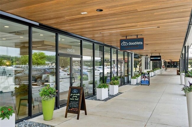 Building Photo - 2090 Emmet Pk Ln