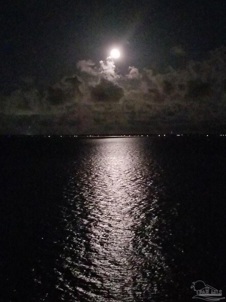 Building Photo - 710 Scenic Hwy