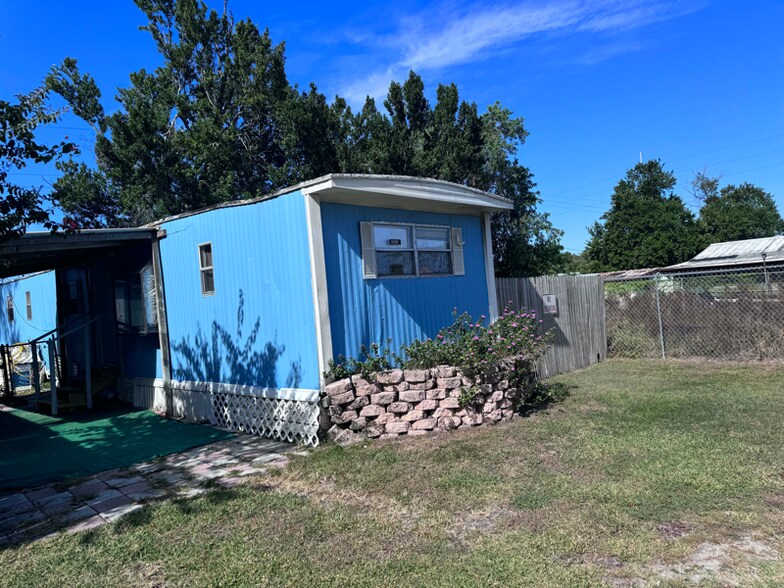 Primary Photo - 6413-6420 20th St