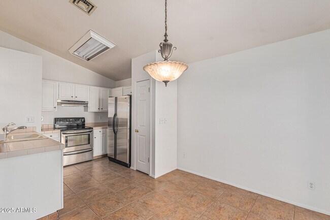 Building Photo - 3022 East Michigan Ave