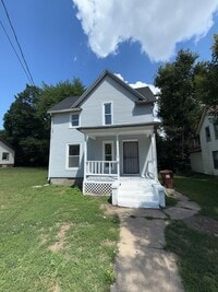 Building Photo - 209 Irving Ave