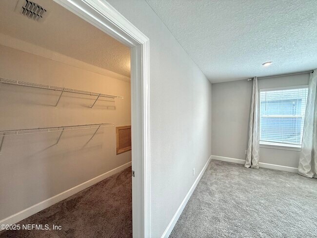 Building Photo - 505 Windwalker Dr