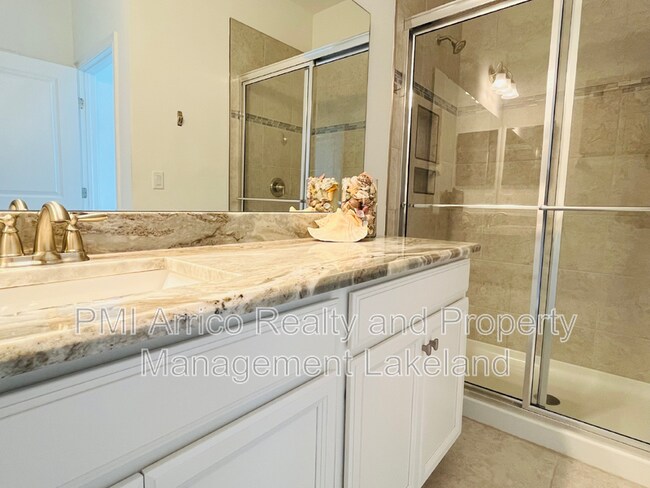 Building Photo - 6264 Great Bear Dr