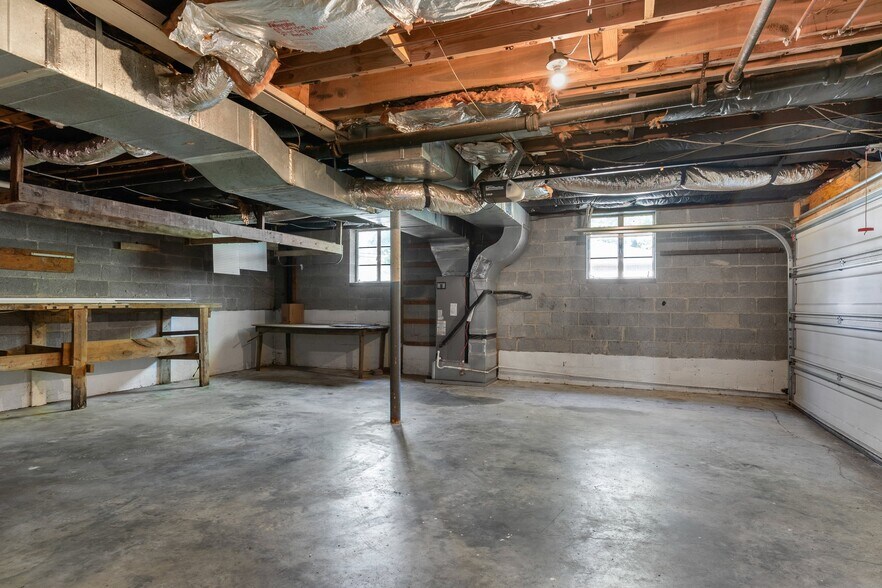 Building Photo - 603 Bitsy Ln