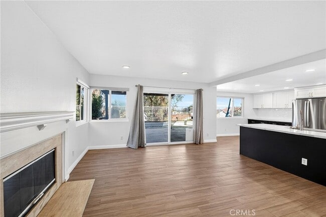 Building Photo - 3355 Sterling Dr