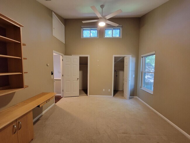 Building Photo - 4 bedroom house for rent on Killearn Estat...
