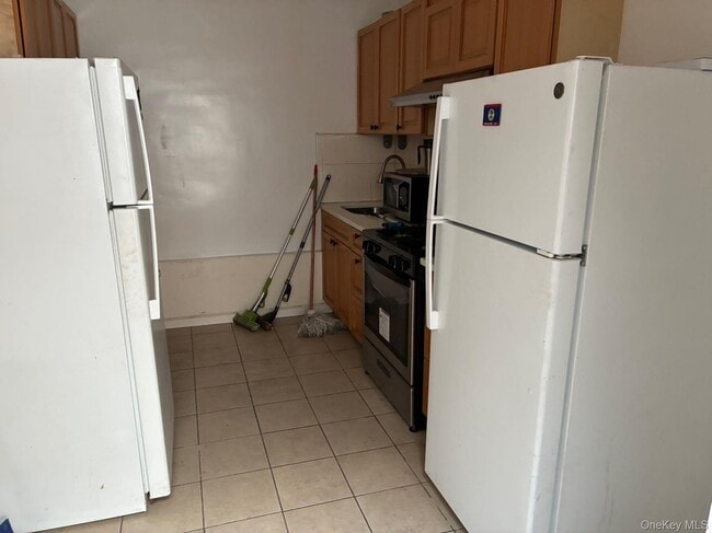 Building Photo - 107 Beadel St