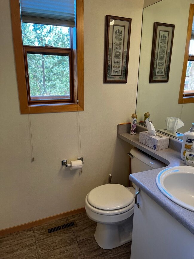 Building Photo - Long Term Rental- Lagoon Townhomes 737D
