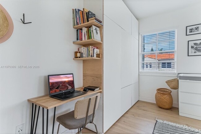 Building Photo - 1457 Meridian Ave