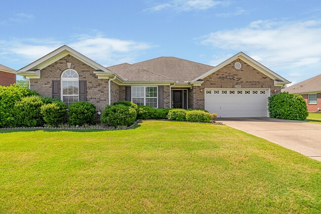 Primary Photo - 2758 Slate Dr SW