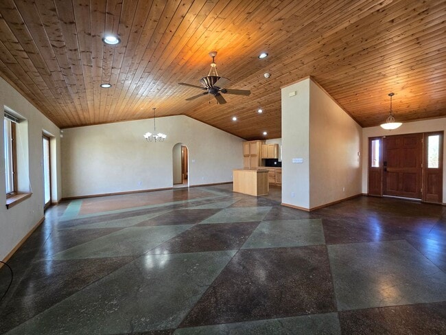 Building Photo - 4 Alma Ct