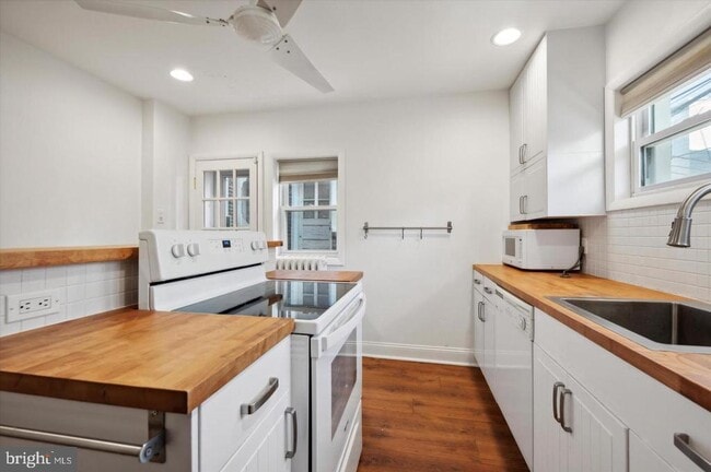 Building Photo - 2735 N 46th St