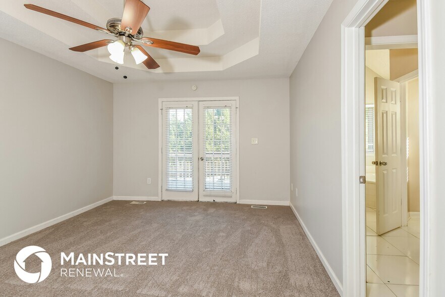 Building Photo - 5752 Graceland Dr SW