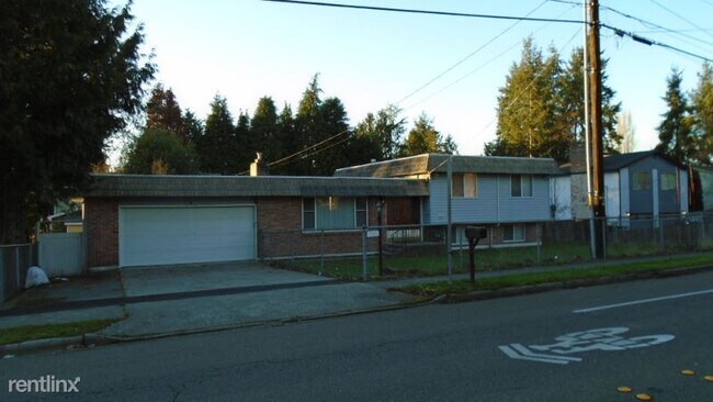 Primary Photo - 3 br, 2.5 bath House - 19120 48th Ave W