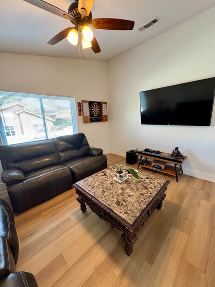 3 bedroom 2.5 bathroom Las Sendas Home For Rent Mesa Arizona - 3821 N Sawtooth Cir