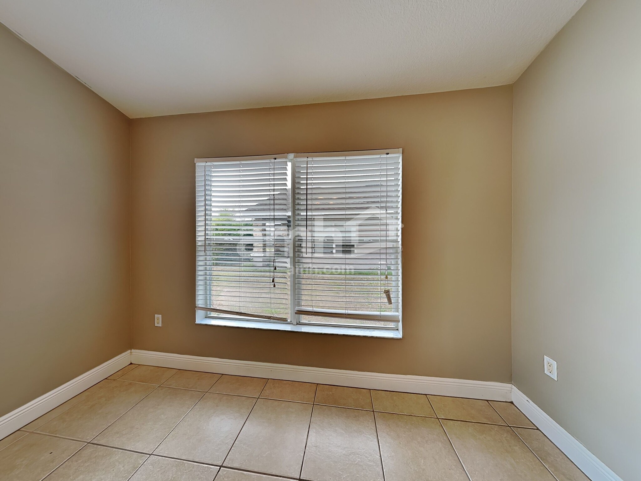 Building Photo - 403 Lisa Ann Ct