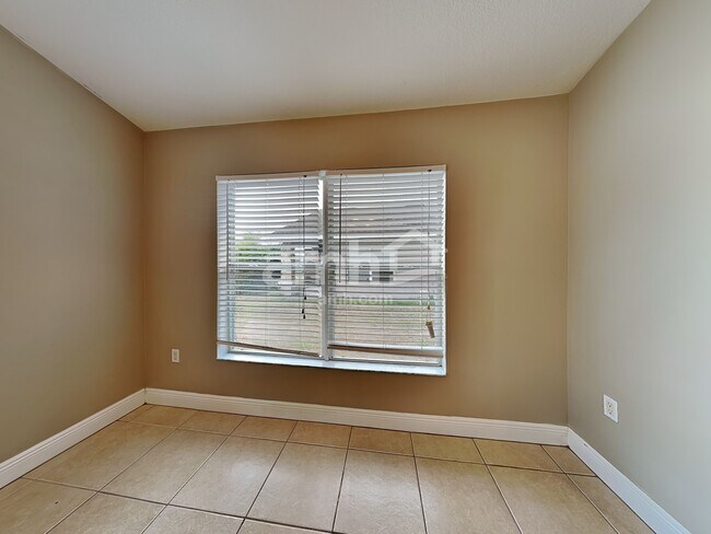 Building Photo - 403 Lisa Ann Ct