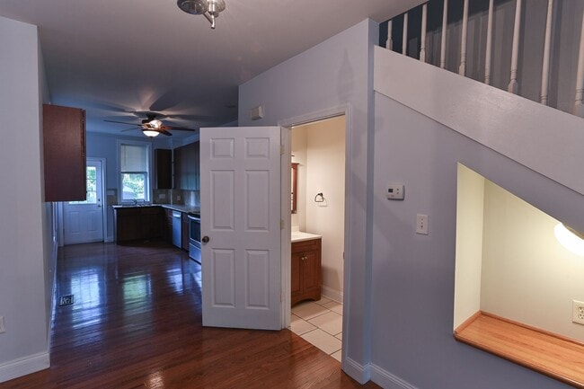 Building Photo - Spacious 3 Bedroom on Harris