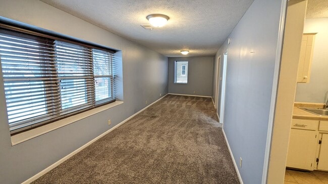 Building Photo - Updated and historic downtown Council Bluffs apartment