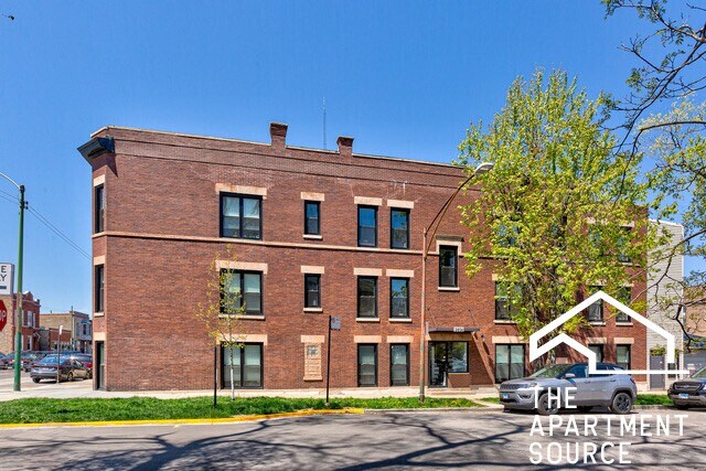 Building Photo - 2803 N Mozart St
