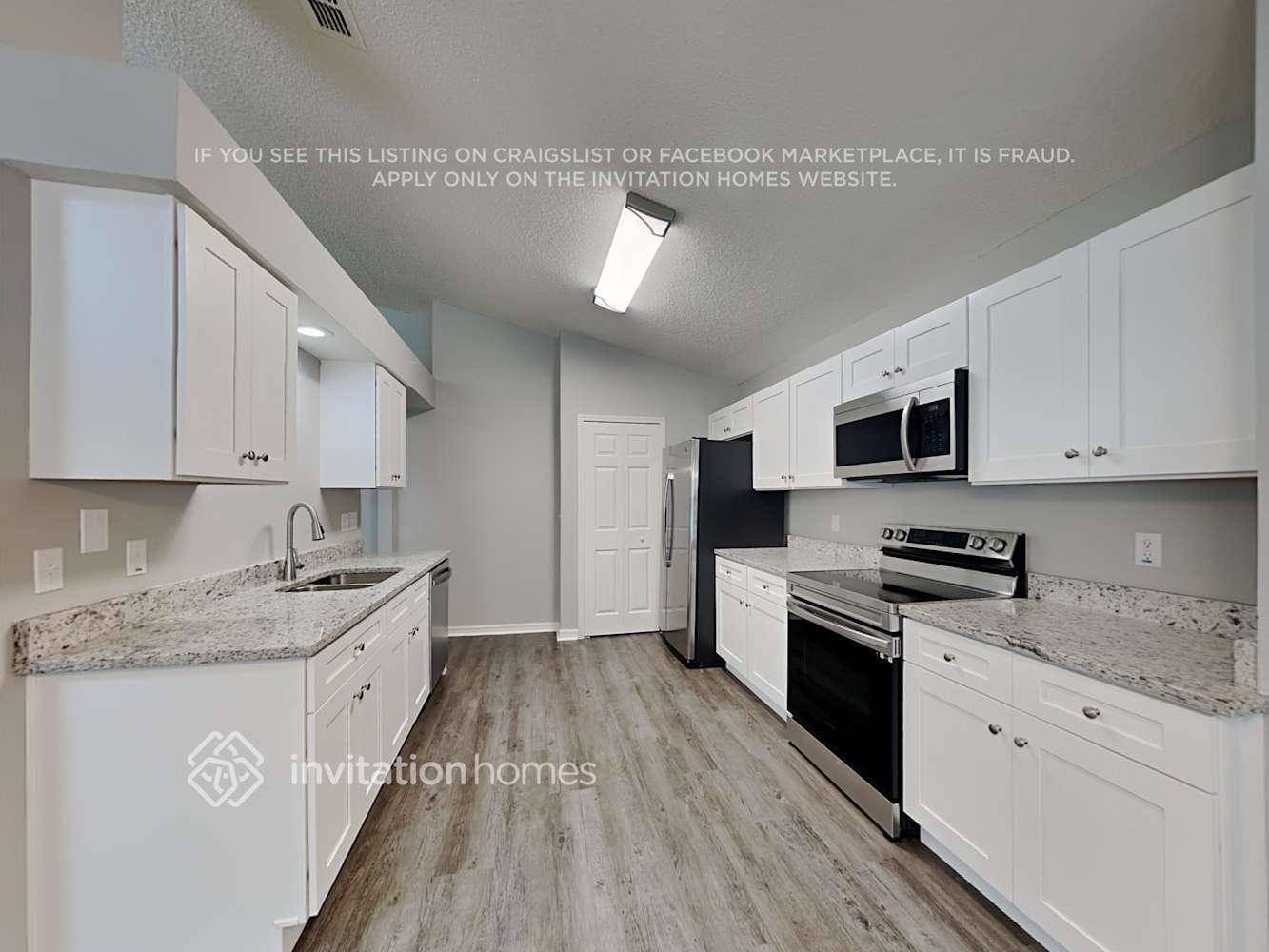 Building Photo - 4011 Fontana Pl