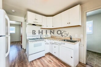 Building Photo - 3905 1040 E