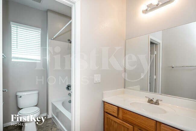 Building Photo - 9825 Venus Lake Ct