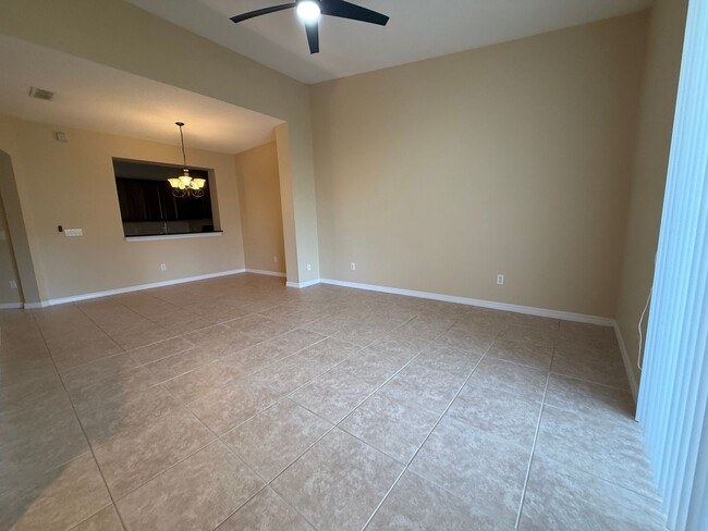 Building Photo - 3/2.5 townhome in Sanford! AVAILABLE MARCH...