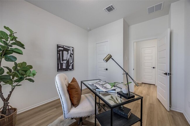 Building Photo - 1905 Red Berry Pass