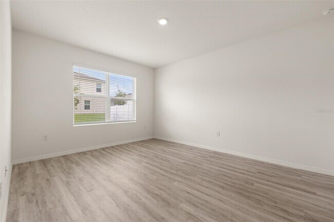 Building Photo - 1078 Clay Blvd