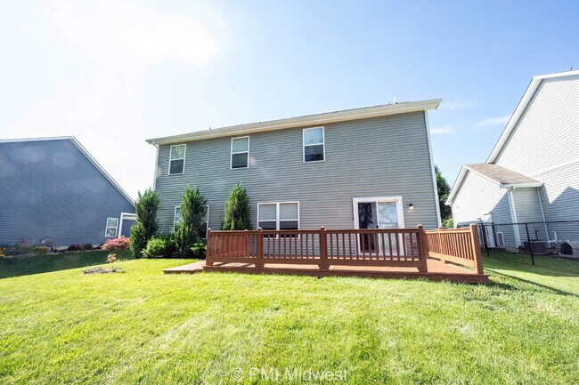 Building Photo - 8802 Benjamin Ln