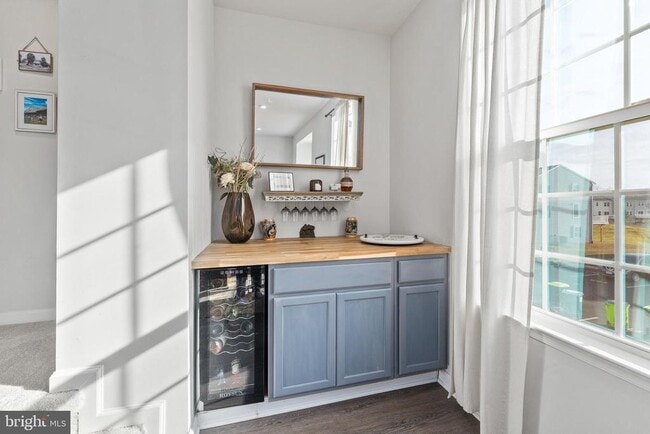 Building Photo - 36023 Coyote Trail