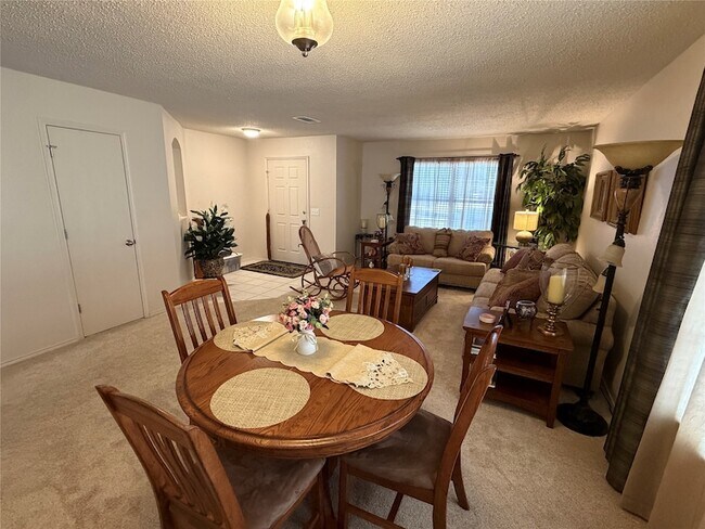 Building Photo - 1203 Mallard Dr