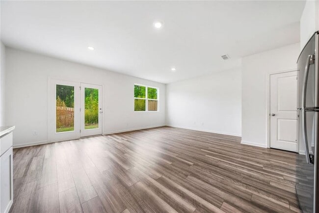 Building Photo - 602 Jervis Wy
