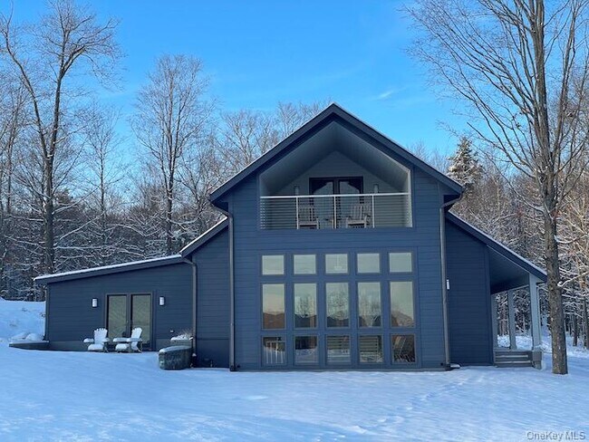 Building Photo - 323 Haddock Hill Rd