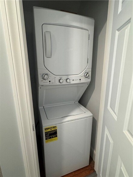 Building Photo - 66 Armstrong Ave