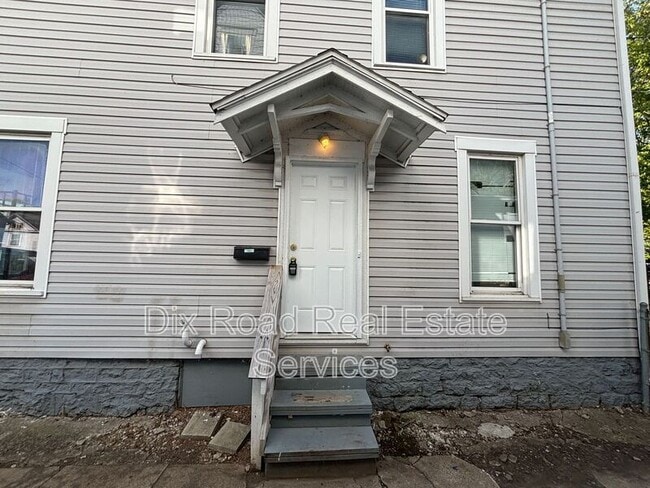 Building Photo - 37-39 E Helena