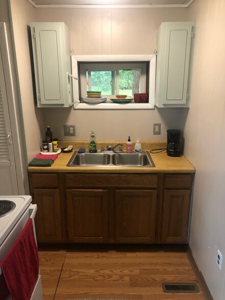 Building Photo - 11 John St