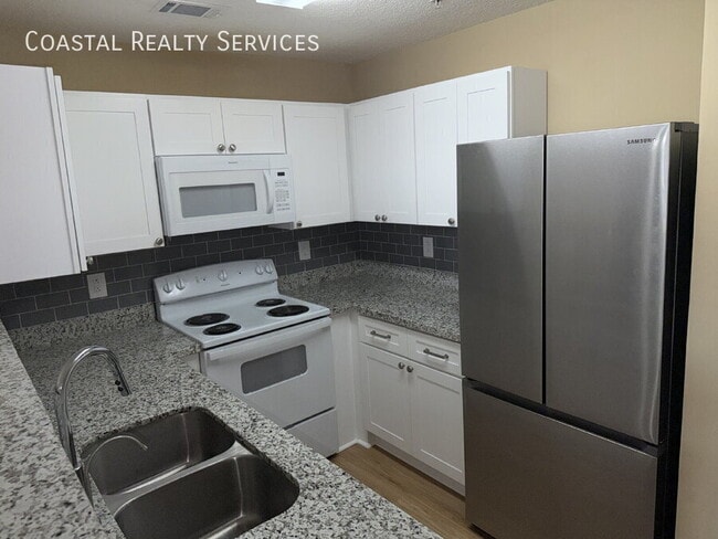 Building Photo - 318 Crooked Pine Trail