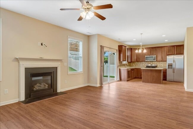 Building Photo - Updated Home with Fenced Yard in Massey Preserve