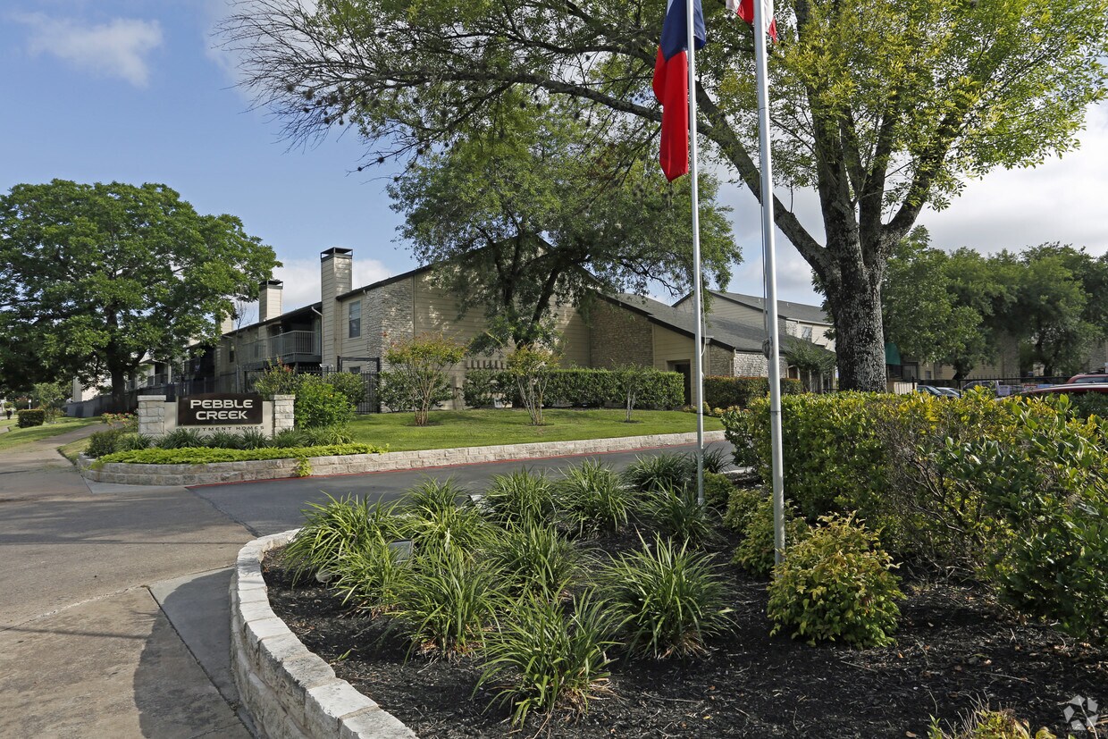 Pebble Creek Apartments Austin