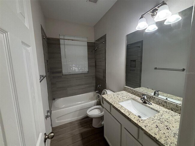 Building Photo - 4600 Via Veneto Ct