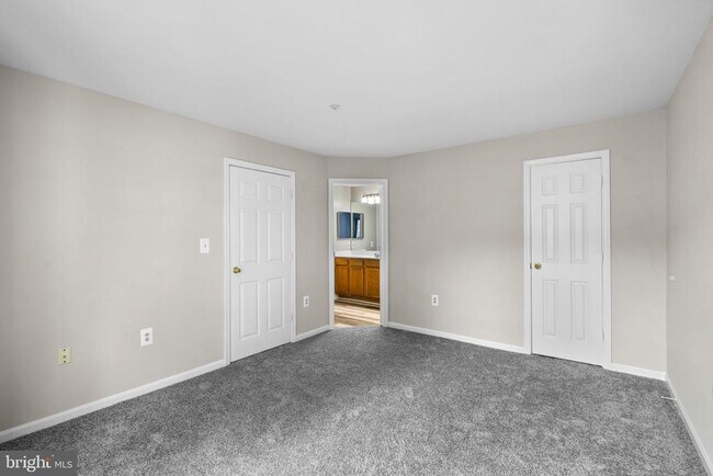 Building Photo - 5911 Millrace Ct