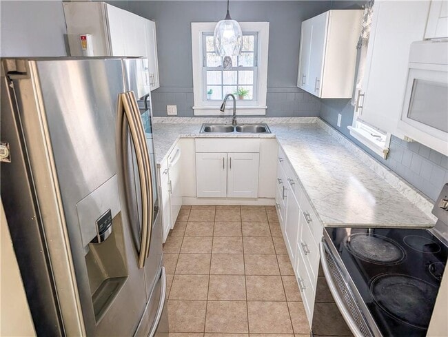 Building Photo - 136 Chatham St